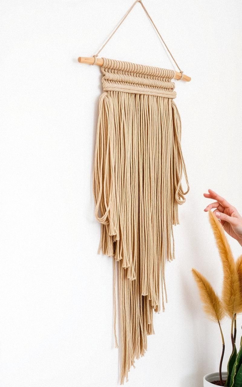 Knotted Fringe Wall Art with Natural Jute