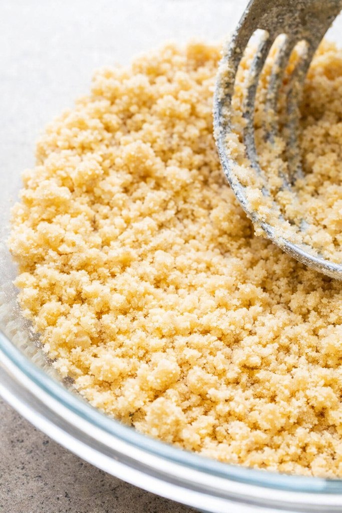 2 Lemon Strawberry Crumb Bars edited