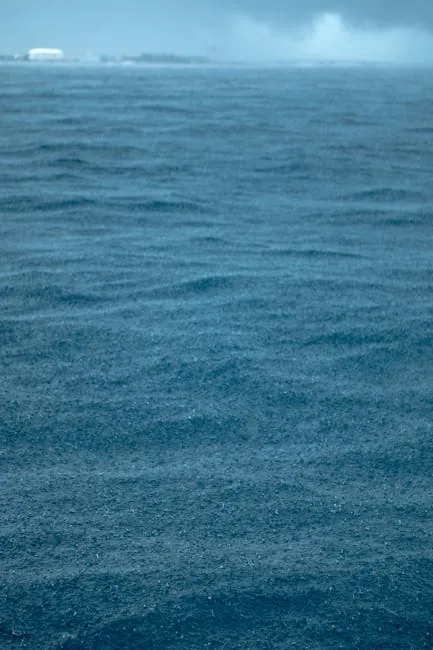 Four Seasons Kuda Huraa — Classic surf and family resort