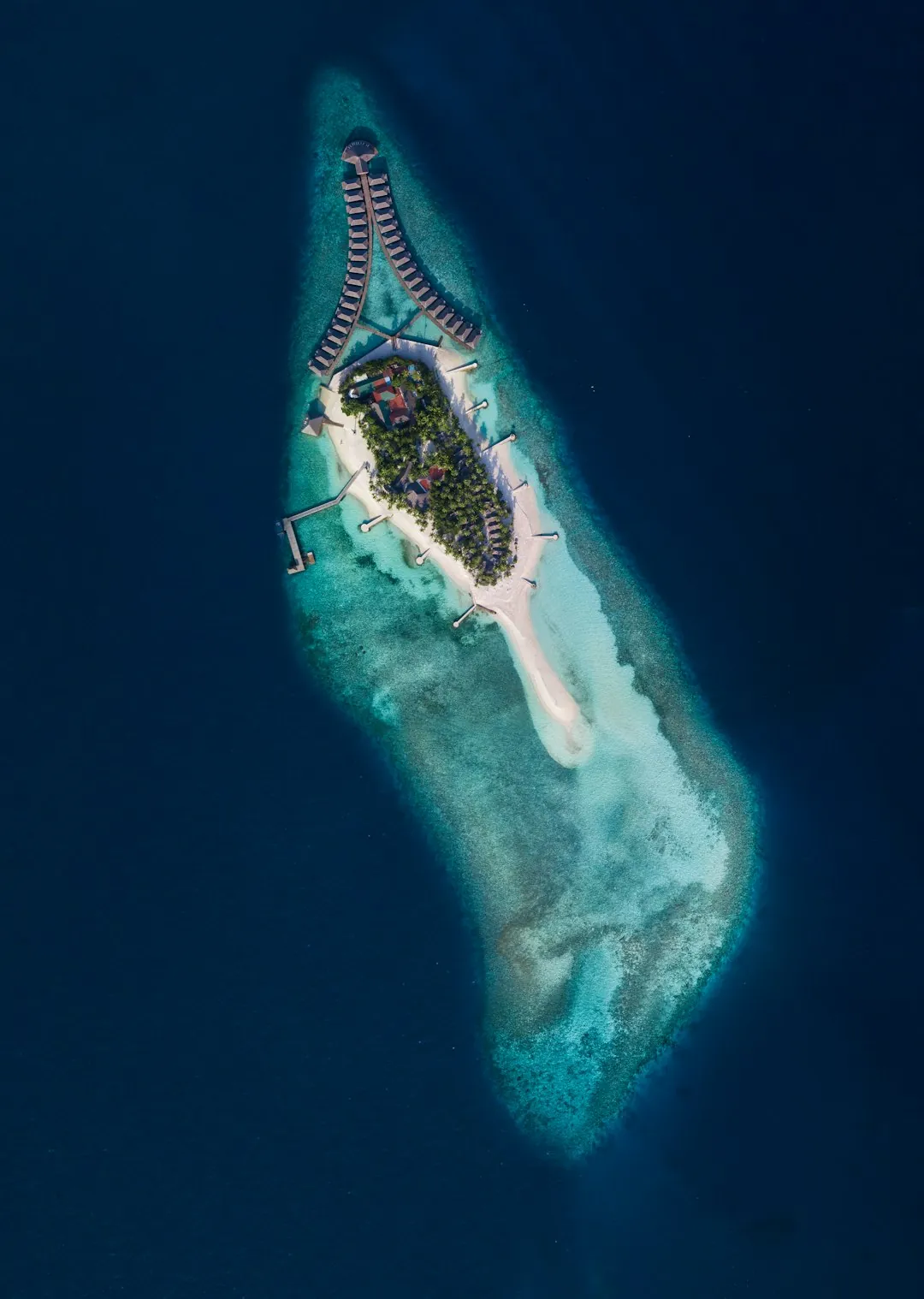 Gili Lankanfushi: Rustic overwater villas near Malé