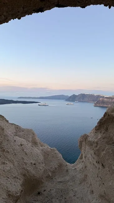 Mystique, a Luxury Collection Hotel: Sculpted cave rooms